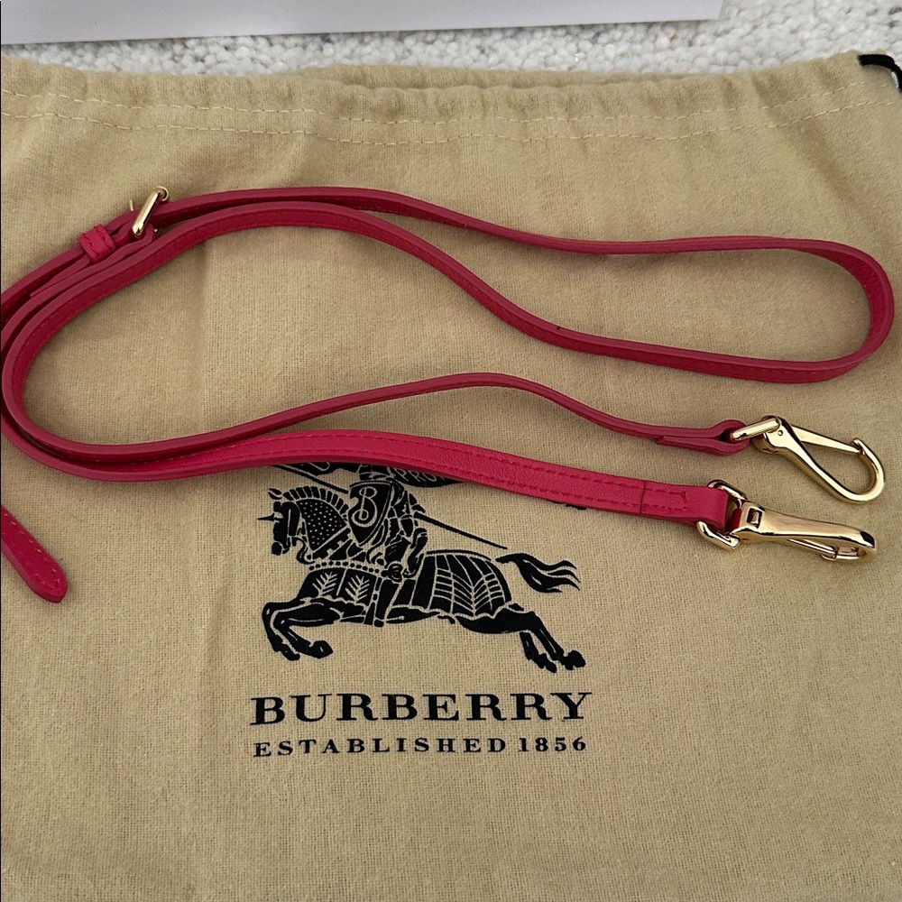 Authentic Burberry Beige Crossbody with Pink Bow Trim - Picture 13 of 13